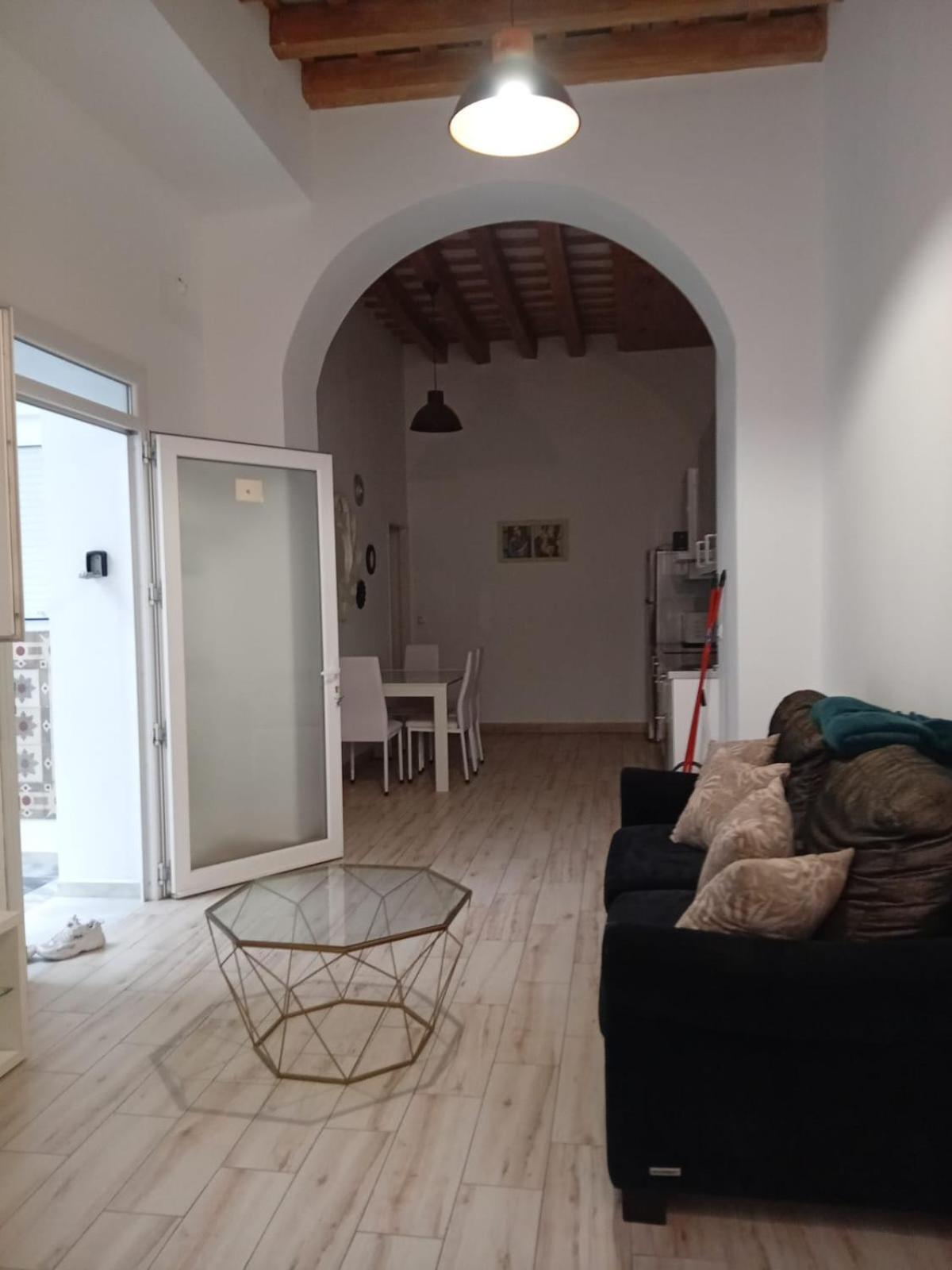 Apartamento Veedor 19 Dias Y Muchas Noches Cádiz Exterior foto
